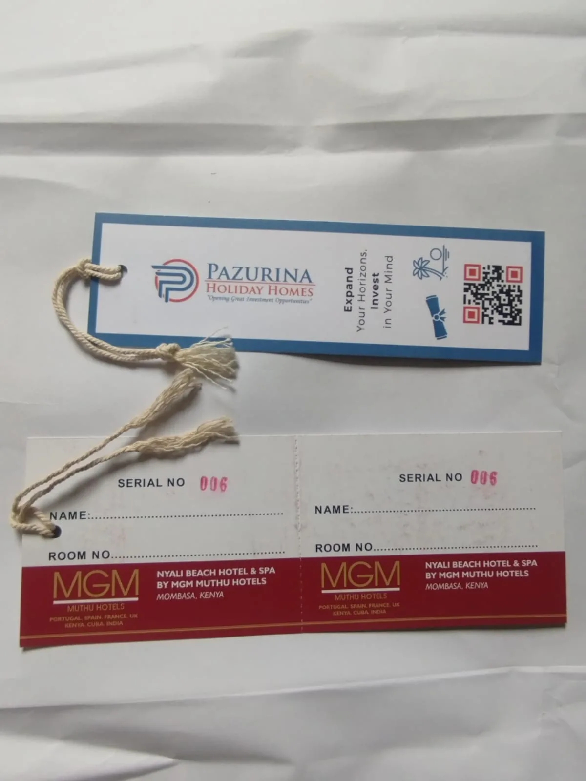 Custom Branded Luggage Tags for Hotels & Luxury Resorts